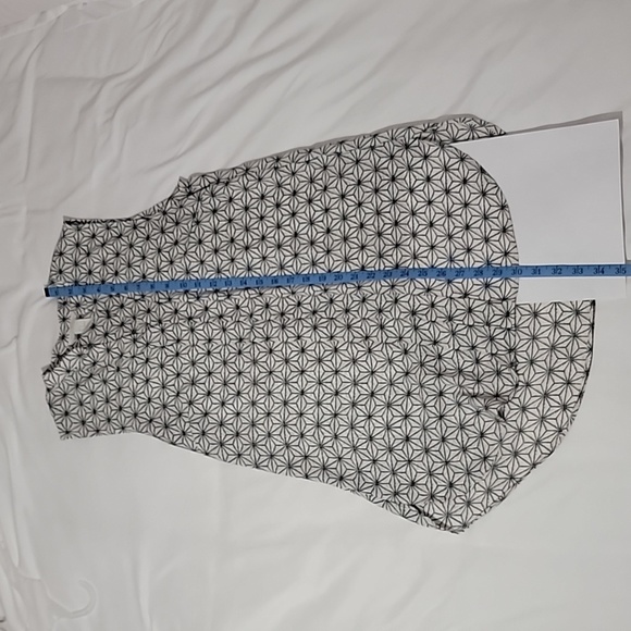 H&M Sleeveless Blouse - Picture 5 of 9